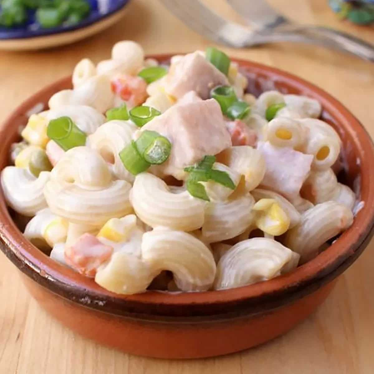 How to make Ensalada De Coditos Recipe